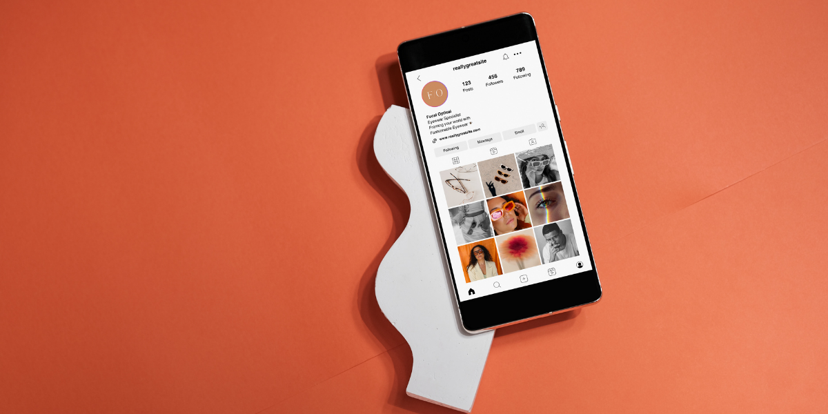 social media page instagram